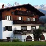 Garni Valdan 3* Falcade
