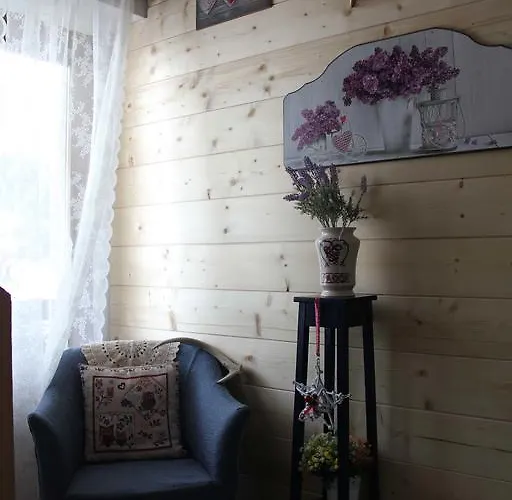 Garni Valdan ゲストハウス ファルカーデ