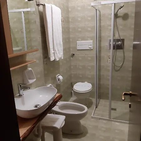 بيت ضيافة Garni Valdan