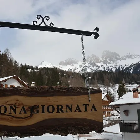 Garni Valdan بيت ضيافة فالكادي