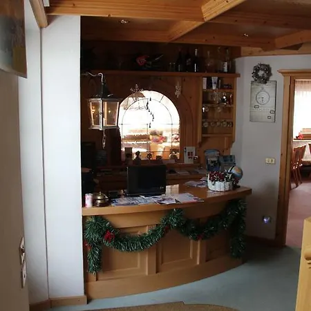 Garni Valdan بيت ضيافة