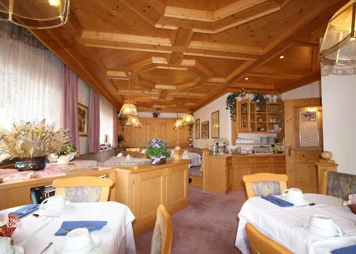 Garni Valdan 3*